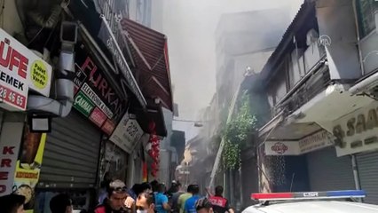 İSTANBUL - Fatih'te iş yeri yangını (4)
