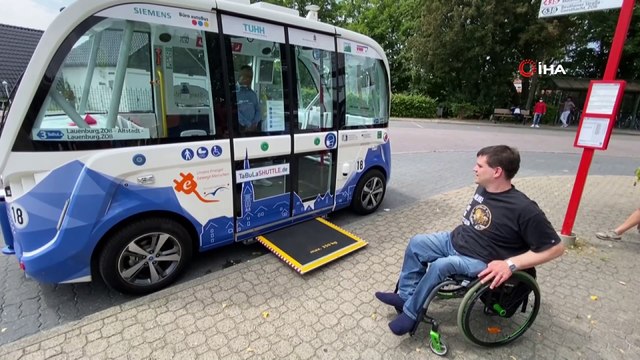 Almanlar buldu, Fransızlar üretti, Türk kullanıyor- Almanya’da sürücüsüz otobüsü Türk kontrol ediyor