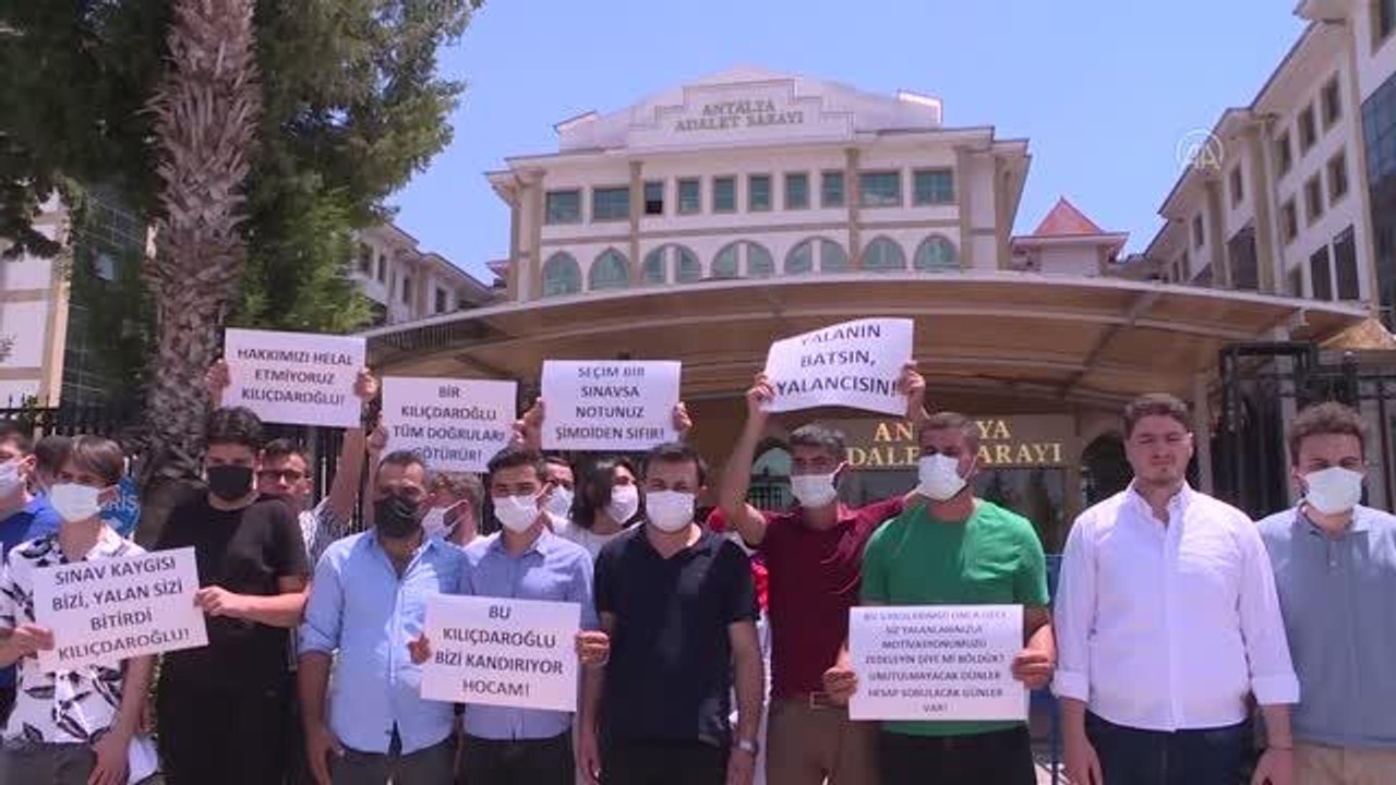 Üniversite sınavına giren gençler Kılıçdaroğlu'na 1 liralık manevi tazminat davası açtı