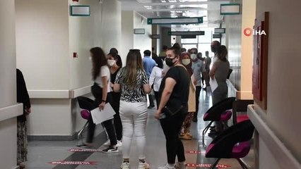 Son dakika haberi | "Keşke babama da aşı yapabilseydim"...Sağlık Bakanı Koca'nın örnek gösterdiği hemşire gözyaşlarına boğuldu