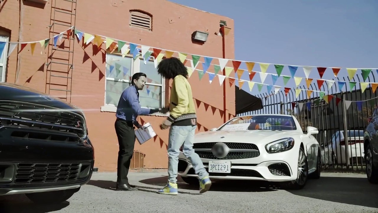 Trinidad Cardona  cartonne avec "Dinero"
