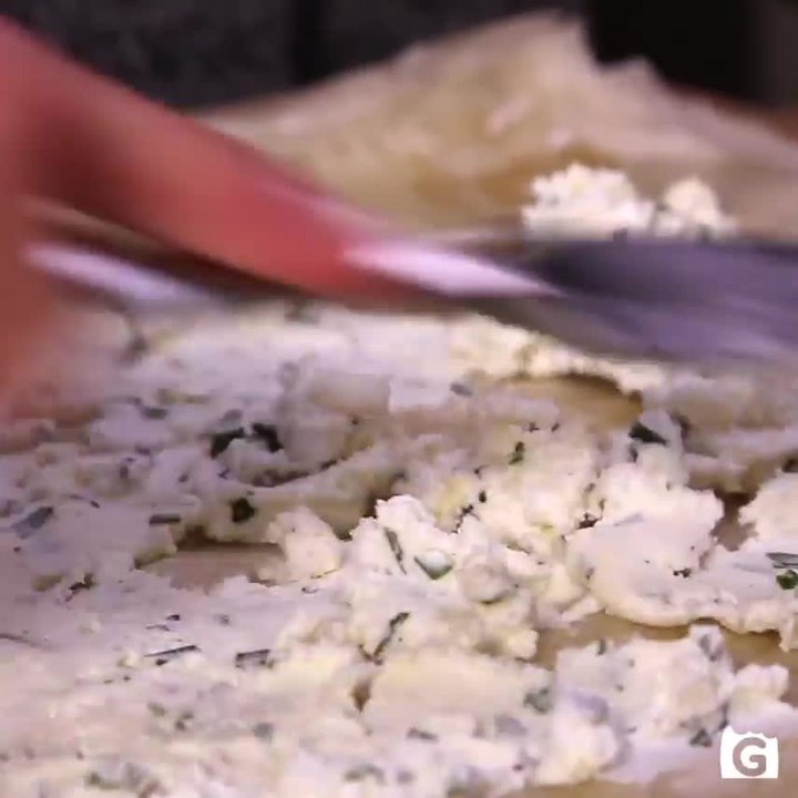 Torta salata di pasta fillo con formaggio fresco e pomodorini!