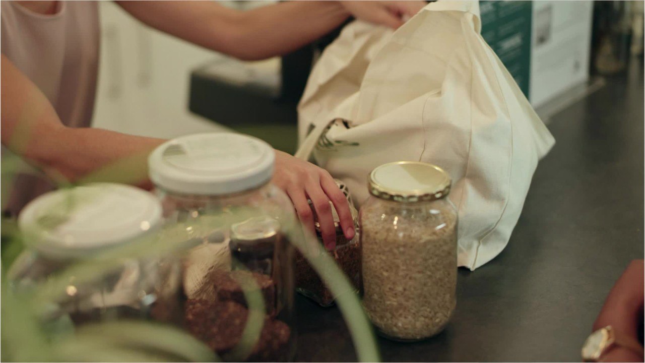 British Food Labels To Display Eco-Scores From September