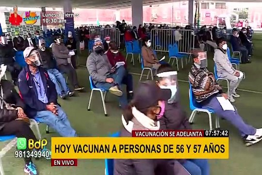 Cuartel Barbones: así se desarrolla el inicio de vacunación para personas de 56 y 57 años