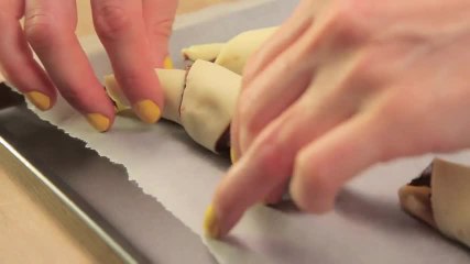 Download Video: Schoko-Croissants ganz schnell selbst gemacht