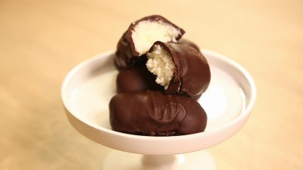 Kokosbombe für Alle! So macht man Bountys selber.