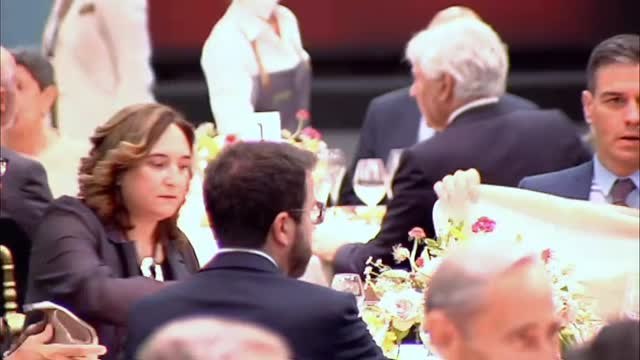 Felipe VI, Pedro Sánchez y Pere Aragonès, juntos en la inauguración del Mobile en Barcelona