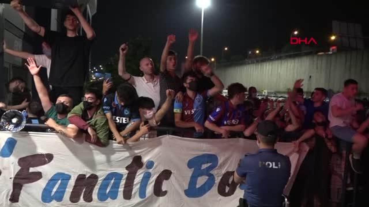 SPOR Trabzonspor'un yeni transferi Hamsik, kente geldi
