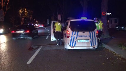 Sarıyer'de kontrolden çıkan otomobil caddeye uçtu: 1 yaralı
