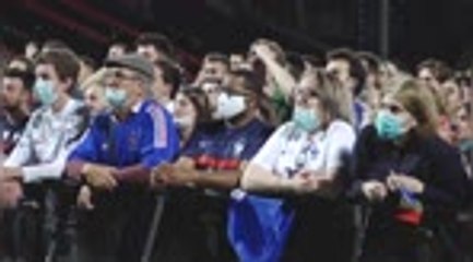 8es - Les fans du Matmut Stadium dépités de l'élimination française