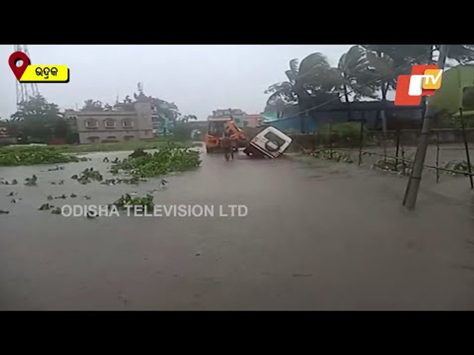 #CycloneYaas | Sea Water Enters Residential Areas In Bhadrak