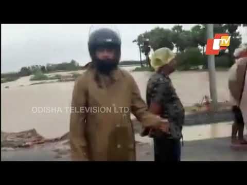 Cyclone Yaas | Heavy Rain Damages Jamujhadi Road In Bhadrak, Road Restoration Work Underway