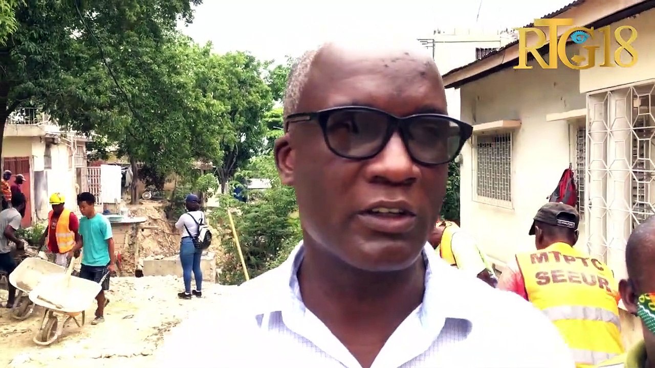 Responsab SEEUR / MTPTC a fè konen travay reyabilitasyon kanal ri Bouka nan bwa Patat ap vanse