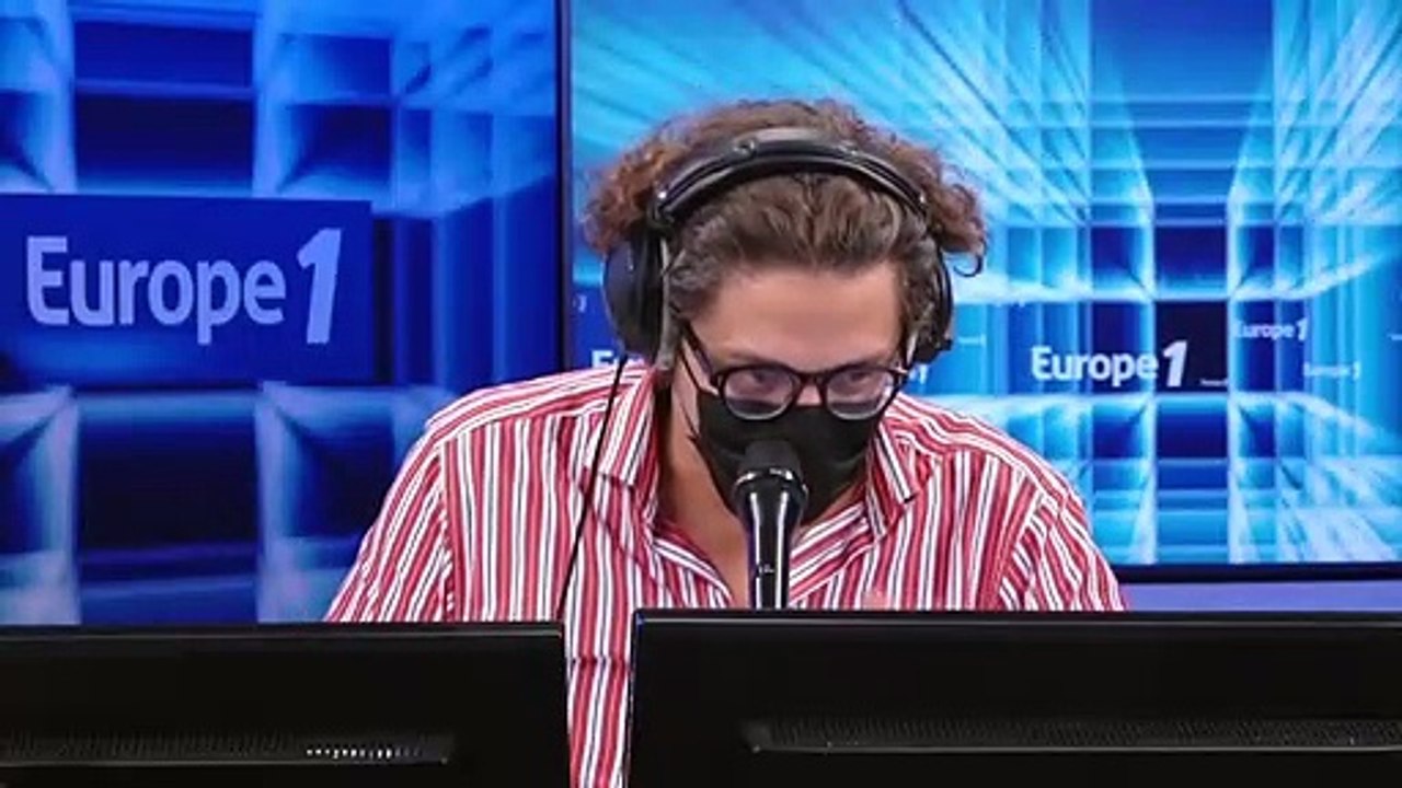 François Hollande : "Moi aussi j'essayais des trucs quand j'étais président !" (Canteloup)