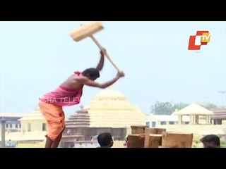 Chariot Work Continues In Puri Amid Covid-19