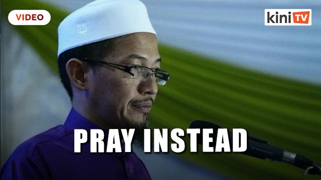 Nik Abduh: Don’t surrender with white flag, pray instead