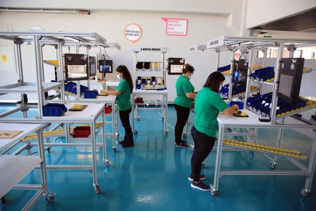 Mersin Model Fabrika ve Yenilik Merkezi, firmaların üretim ve kalitesine katkı sağlıyor