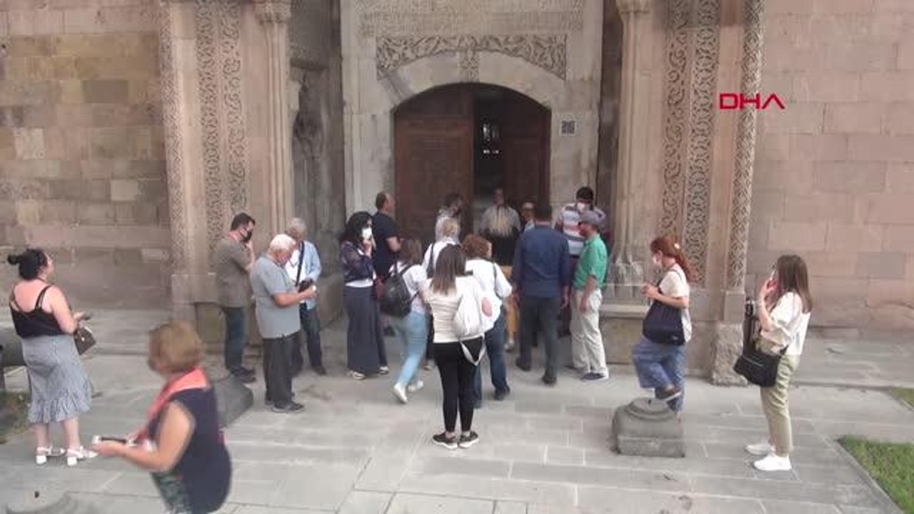 TÜRSAB ÜYELERİ NİĞDE'DE KEŞİF GEZİSİ DÜZENLEDİ