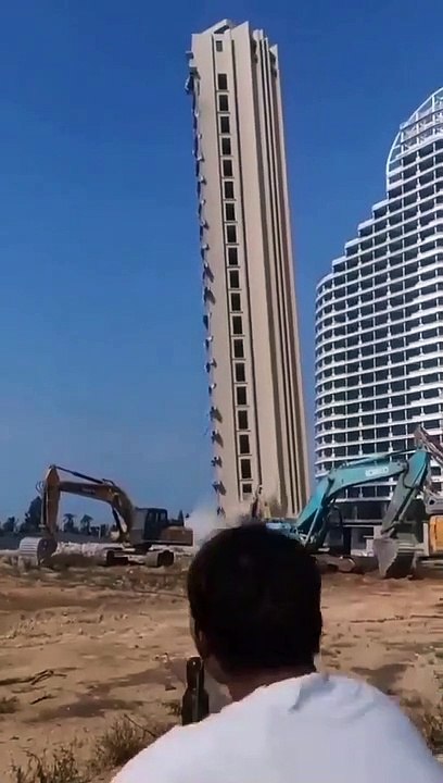 falling building IIAcrazyTV