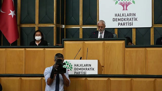HDP Eş Genel Başkanı Sancar'dan kapatma davası açıklaması: Elimizde bir tek toplu iğne bile kalsa o toplu iğnelerle yeni yol açacağız