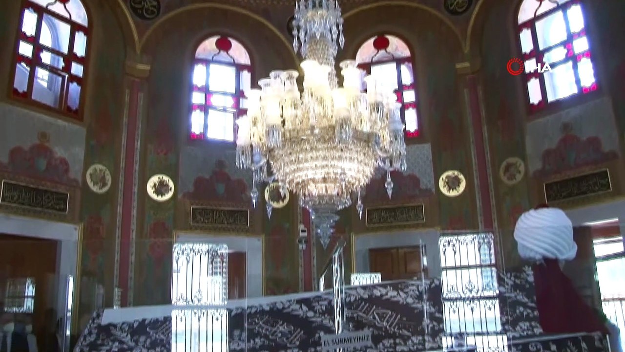 Kabe Kuşağı Fatih Sultan Mehmet Türbesi’ne yerleştirildi