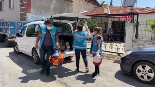 MALATYA'DA MOBİL AŞI EKİPLERİ, ENGELLİ VATANDAŞLARI EVLERİNDE AŞILIYOR
