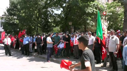 Afrin'den dönen komandolara Besni'de sevgi seli