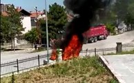 TOKAT'TA PARK HALİNDEKİ OTOMOBİL YANDI