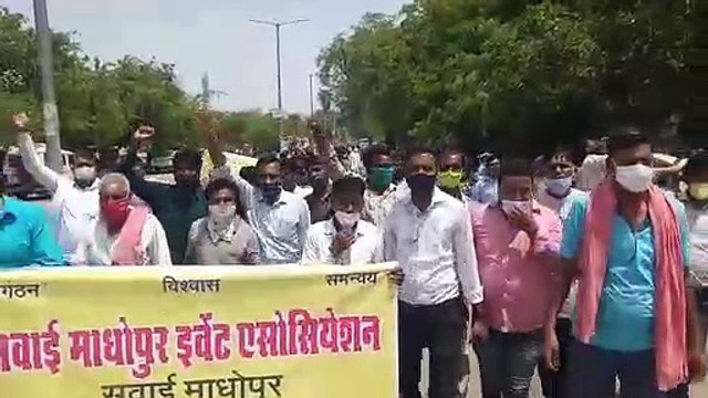 शादियों में दो सौ लोगों को बुलाने की अनुमति दिलाने की मांग