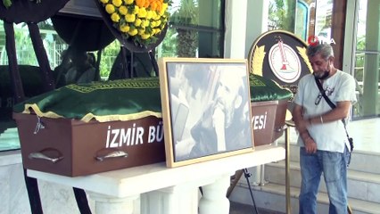 Bizimkiler dizisinin Cemil'i Uğurtan Sayıner son yolculuğuna uğurlandı