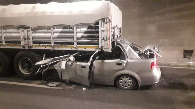 Son Dakika | Erkenek Tüneli'nde otomobiliyle tıra arkadan çarpan öğretmen öldü