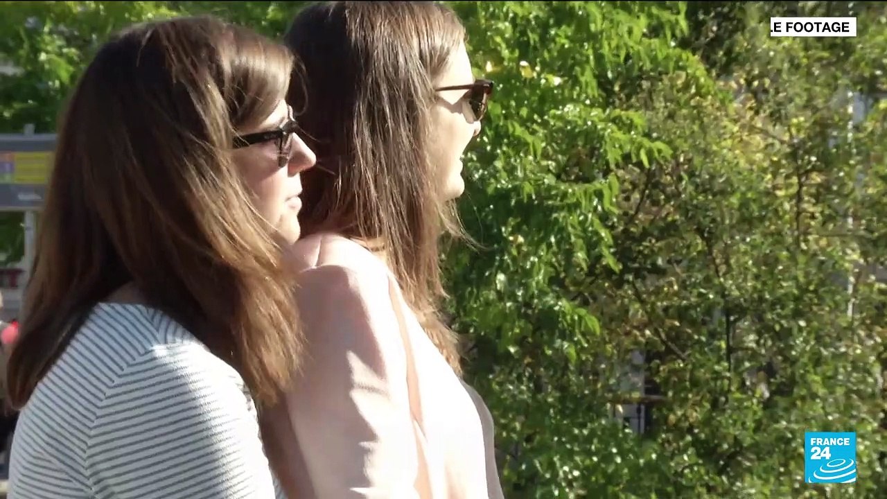 Which countries in Europe give access to IVF for single women and lesbians?