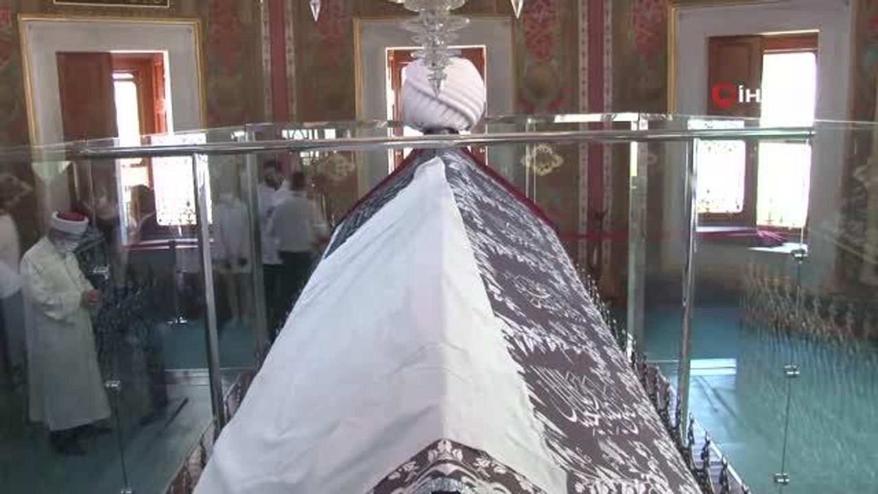 Kabe Kuşağı Fatih Sultan Mehmet Türbesi'ne yerleştirildi