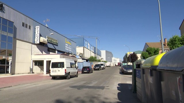 José Luis Moreno llega a los estudios en un furgón policial para realizar el registro