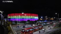 شاهد: كولومبيا تضيء مبانيها الشهيرة بألوان قوس قزح للاحتفال بشهر الفخر