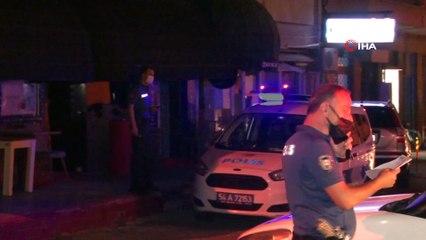 1 Temmuz’u bekleyemediler, alkollü mekanda eğlenirken yakalandılar