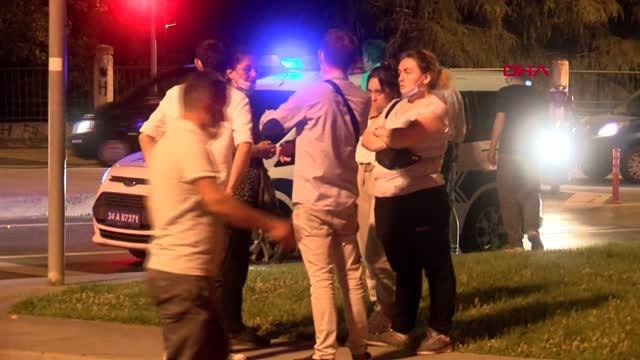 İSTANBUL-KAĞITHANE'DE TAKSİ İLE OTOMOBİL ÇARPIŞTI