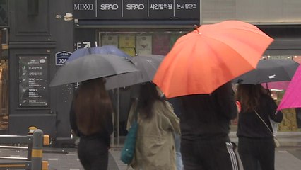 [날씨] 무더위 속 기습 소나기...곳곳 국지성 호우 / YTN