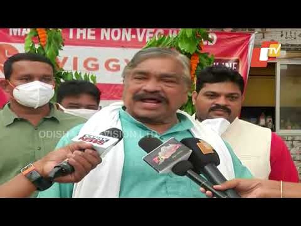 Congress Leader Sura Routray Celebrates Raja In Bhubaneswar