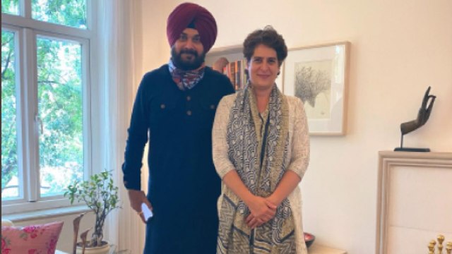 Navjot Singh meets Priyanka Gandhi in Delhi