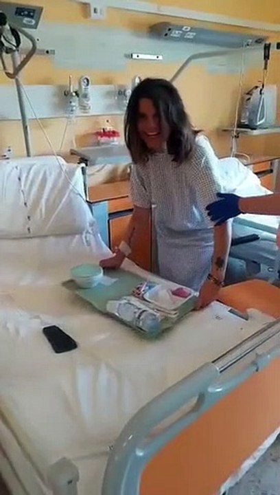 Andria: operata ad una cisti al cervello, salva grazie ai medici "ho rischiato di diventare cieca, siete degli angeli della Neurochirurgia" - video