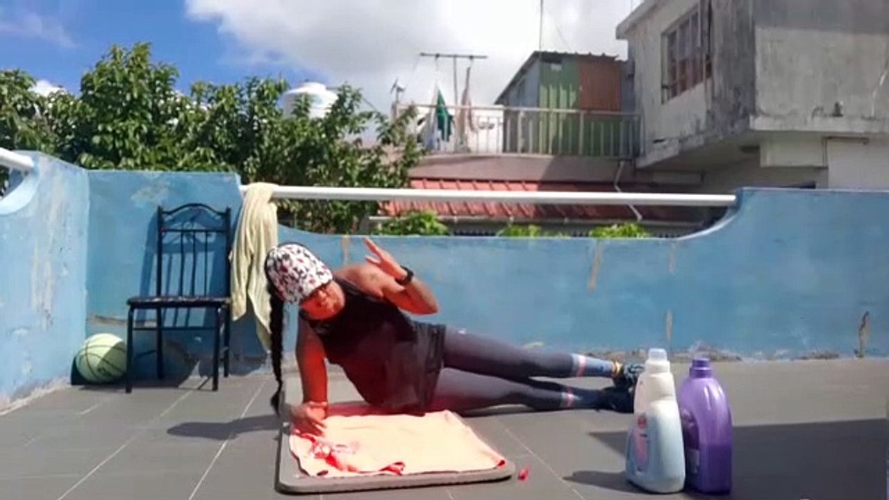 I-Motion Gym Mauritius  - UPPER BODY TRI-SET 3X12