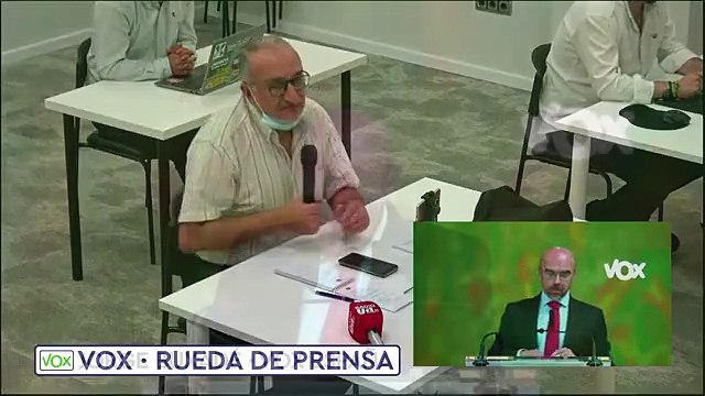Jorge Buxadé aclara la posición oficial de Vox sobre las vacunas al ser preguntado en rueda de prensa por los incendiarios tuits del impresentable Steegmann