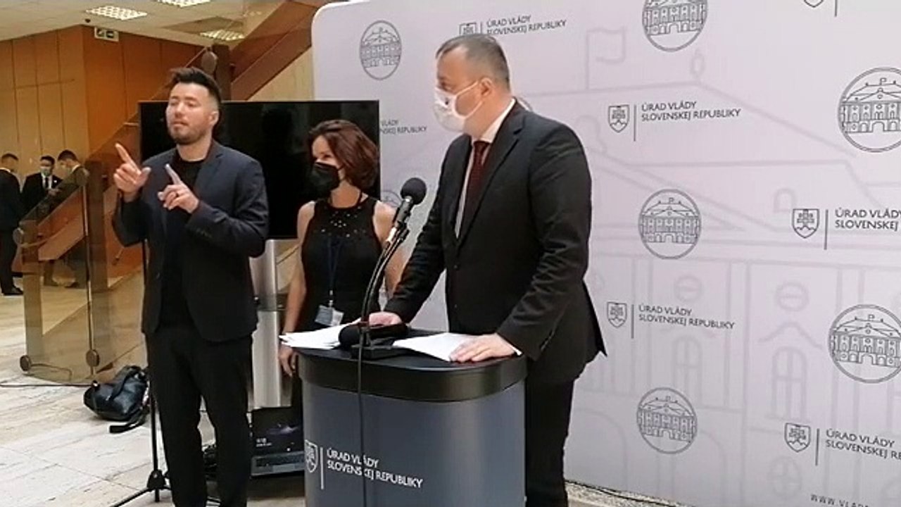 ZÁZNAM: Brífing ministra práce, sociálnych vecí a rodiny Milana Krajniaka
