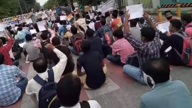 Teacher recruitment candidates protest in UP