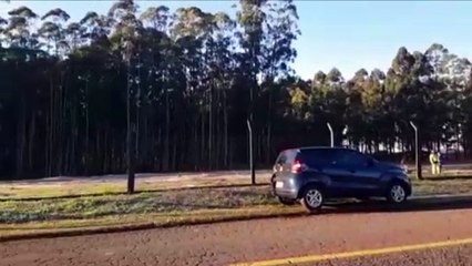 Poste é arrancado após colisão às margens da BR-277 na Região da Expovel