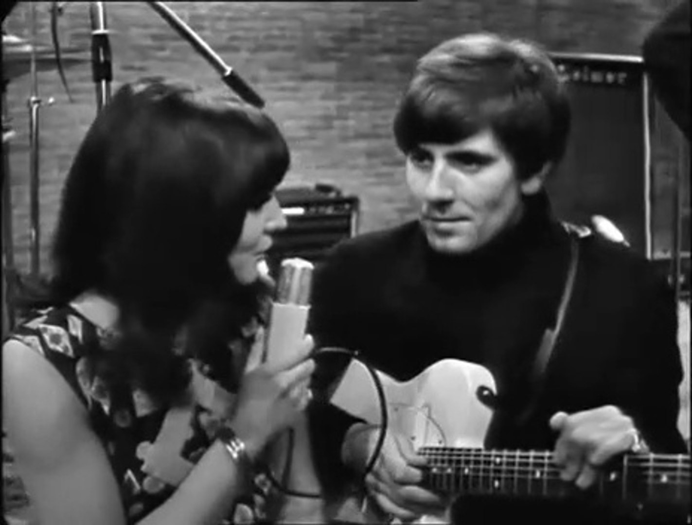 The Hollies - Graham Nash interview & The very last day 05-28-1966 - Video  Dailymotion