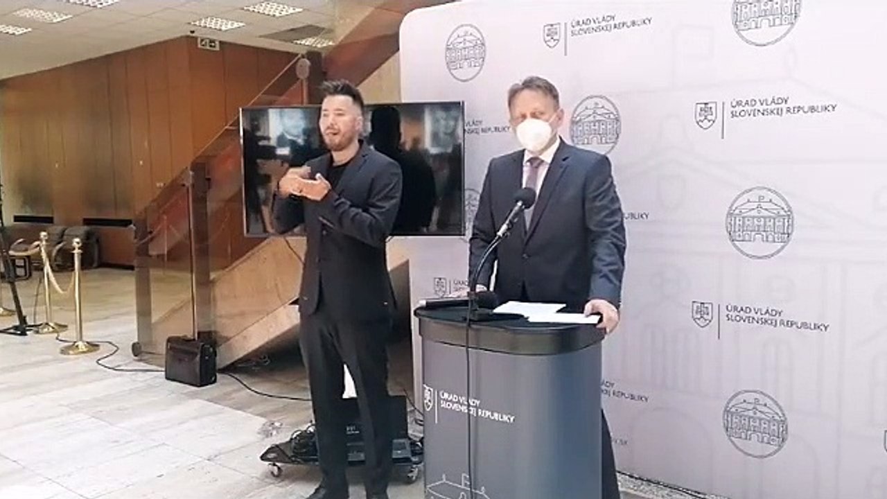 ZÁZNAM: Brífing ministra pôdohospodárstva S. Vlčana