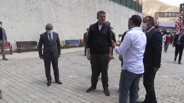 Son dakika haberi... Milli Eğitim Bakanı Ziya Selçuk Hakkari'de gençlerle rafting yaptı Açıklaması