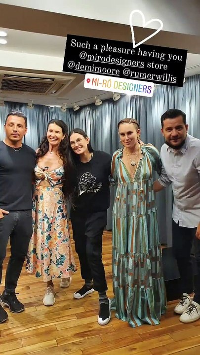 Demi Moore: Στην Ελλάδα με την κόρη της - Τα πρώτα πλάνα από το ταξίδι της στην Αθήνα!